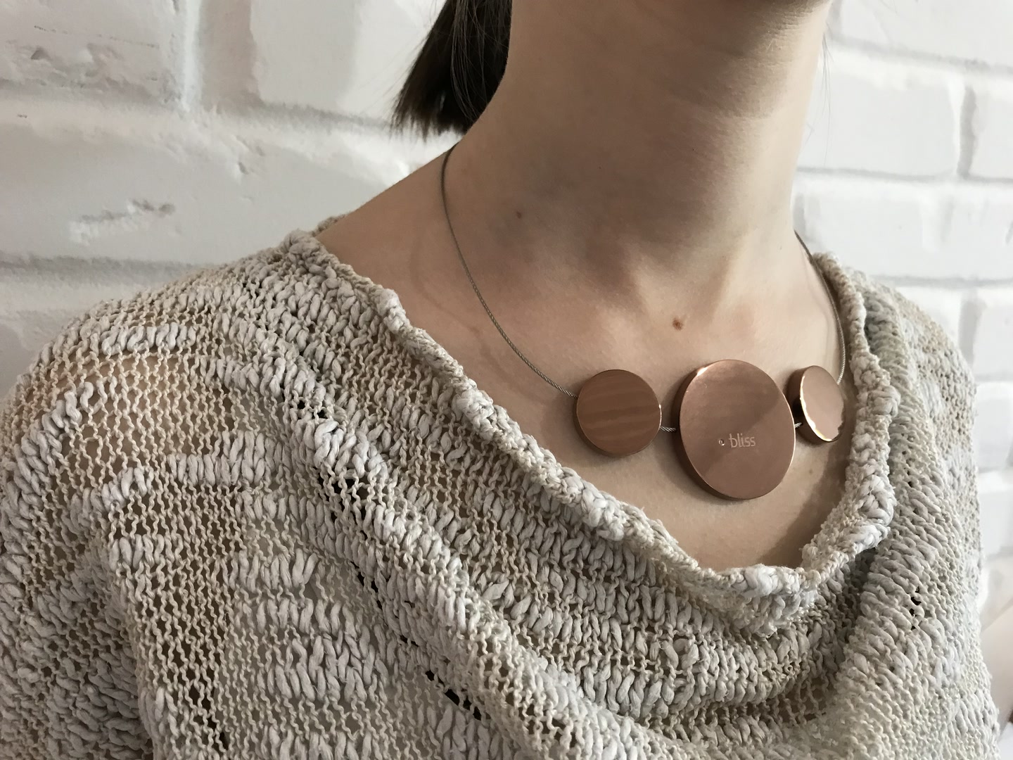 Колье из трех круглых эллементов